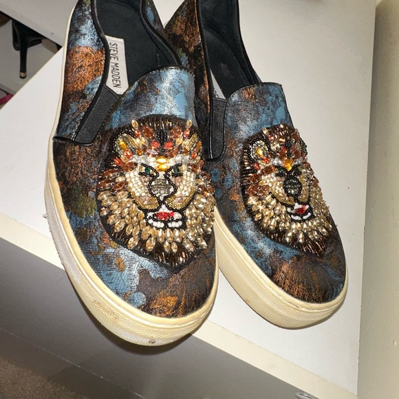 Steve Madden Slip on Sneakers - Picture 3 of 5